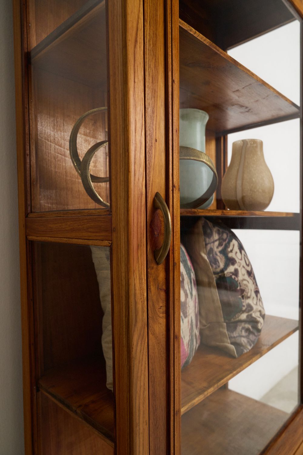 Art deco glass display cabinet online