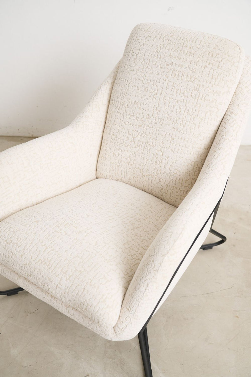 Ginio Lounge Chair - Journey East