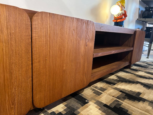 dBodhi Tess TV Console 3 Doors - Journey East